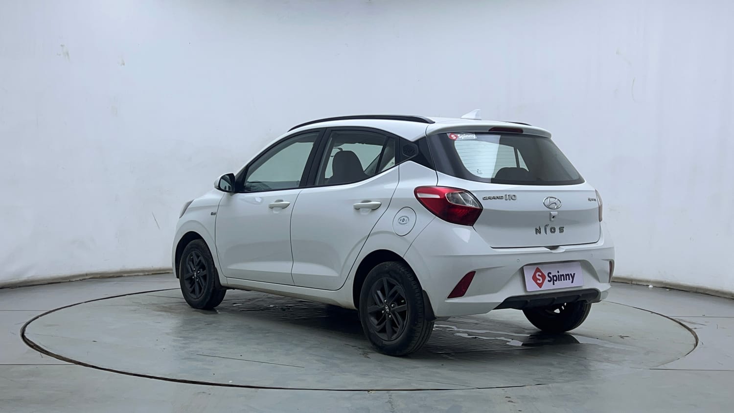 Used 2022 Hyundai Grand i10 Nios Sportz U2 1.2 CRDi Diesel Manual exterior LEFT REAR CORNER VIEW