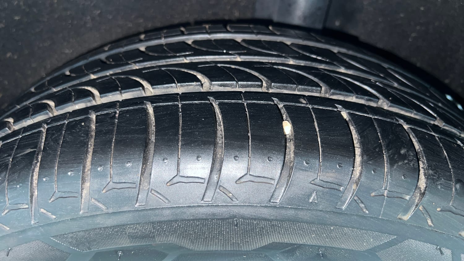 Used 2019 Maruti Suzuki Baleno Alpha Petrol Manual tyres LEFT REAR TYRE TREAD VIEW