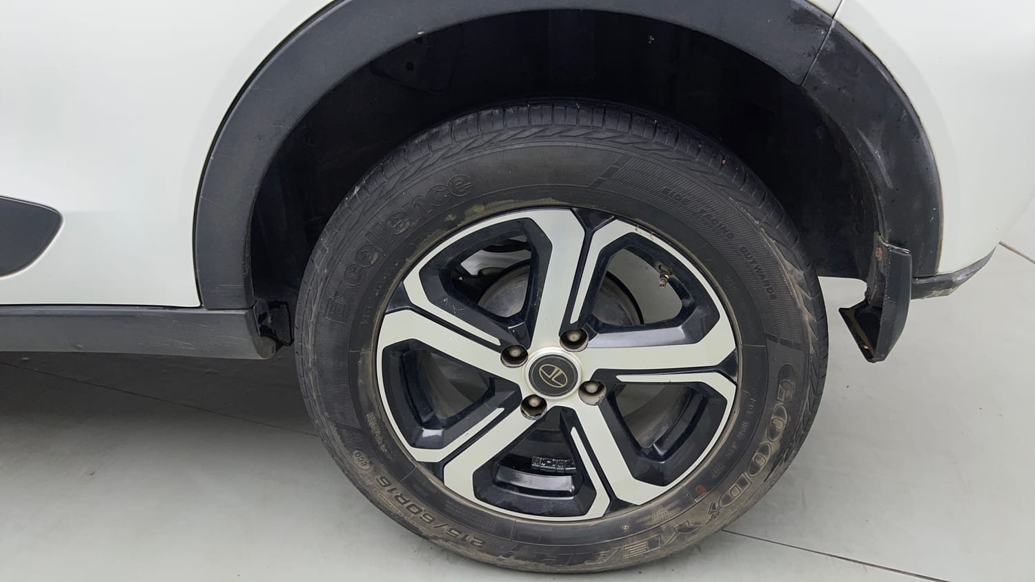 Used 2022 Tata Nexon XZ Plus (HS) Petrol Manual tyres LEFT REAR TYRE RIM VIEW