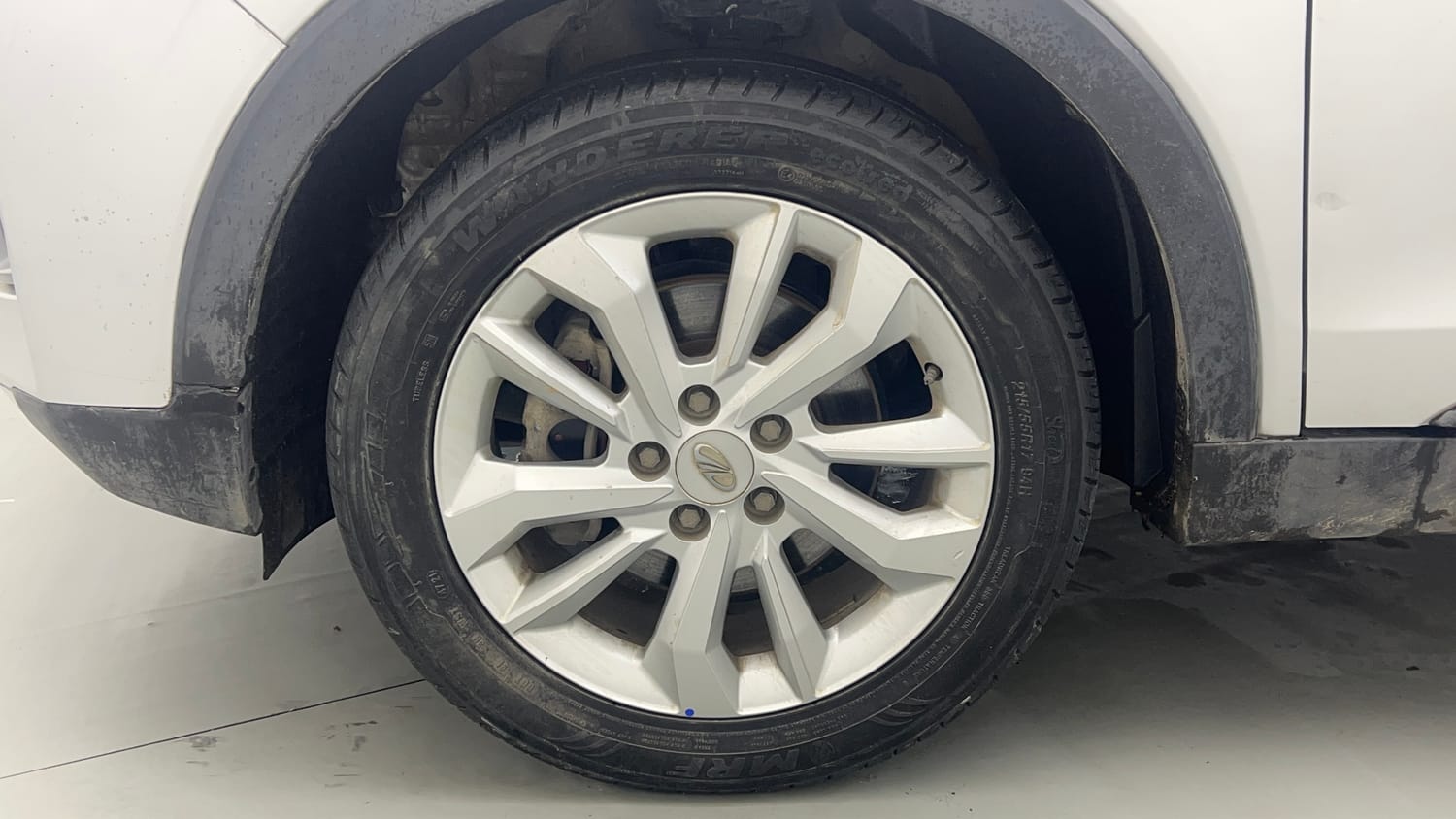Used 2022 Mahindra XUV 300 W8 1.5 Diesel Diesel Manual tyres LEFT FRONT TYRE RIM VIEW