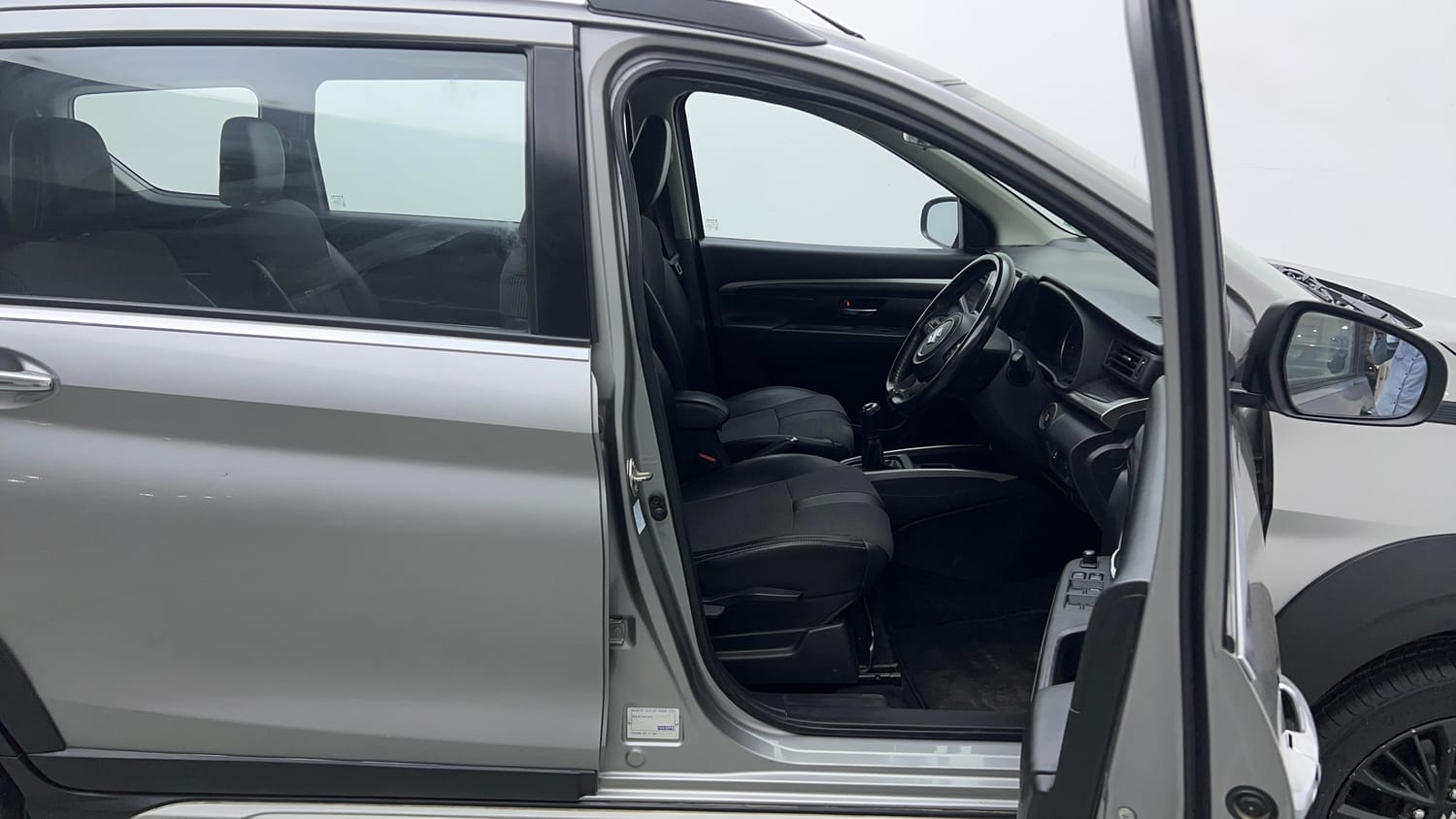 Used 2020 Maruti Suzuki XL6 Zeta MT Petrol Petrol Manual interior RIGHT SIDE FRONT DOOR CABIN VIEW