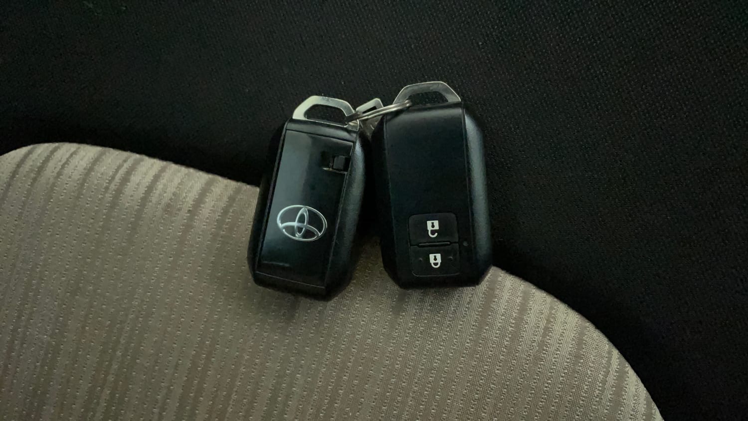 Used 2024 Toyota Glanza V AMT Petrol Automatic extra CAR KEY VIEW