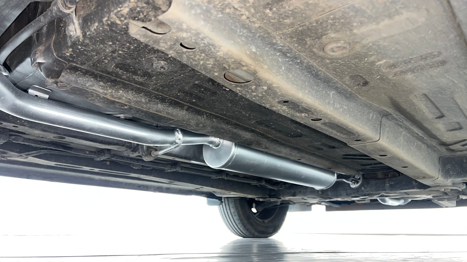 Used 2023 Tata Punch Adventure Rhythm Pack MT Petrol Manual extra REAR RIGHT UNDERBODY VIEW