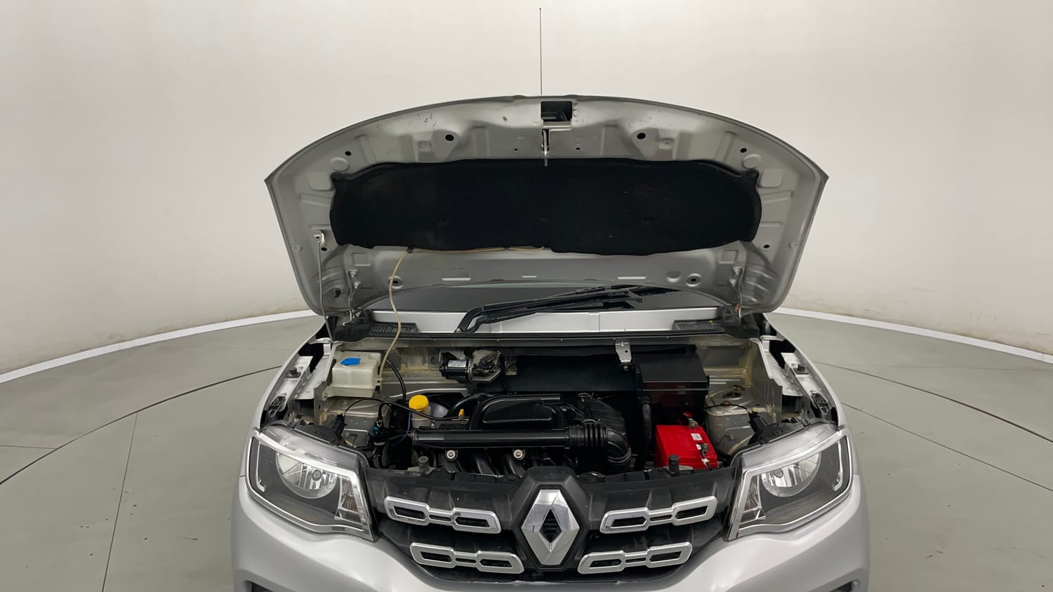 Used 2016 Renault Kwid RXT Petrol Manual engine ENGINE & BONNET OPEN FRONT VIEW