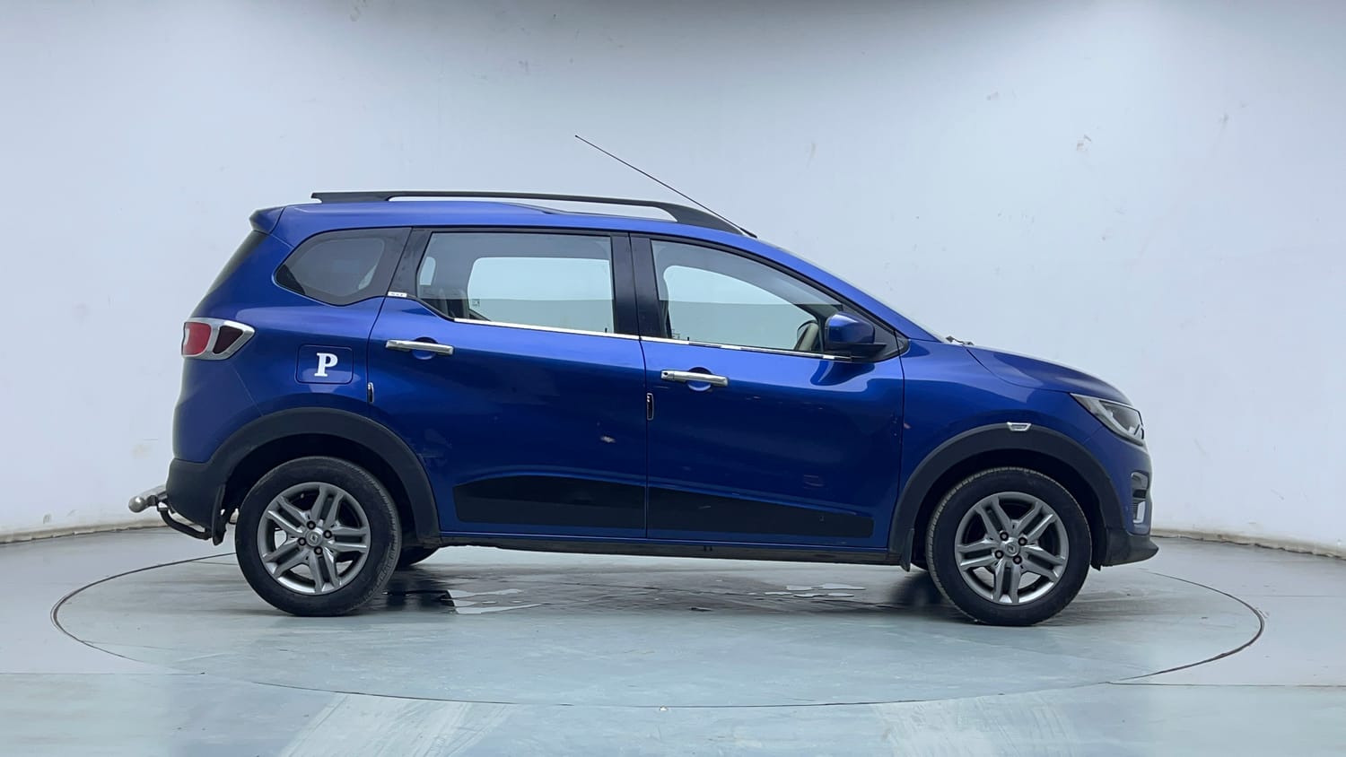 Used 2020 Renault Triber RXZ Petrol Manual exterior RIGHT SIDE VIEW