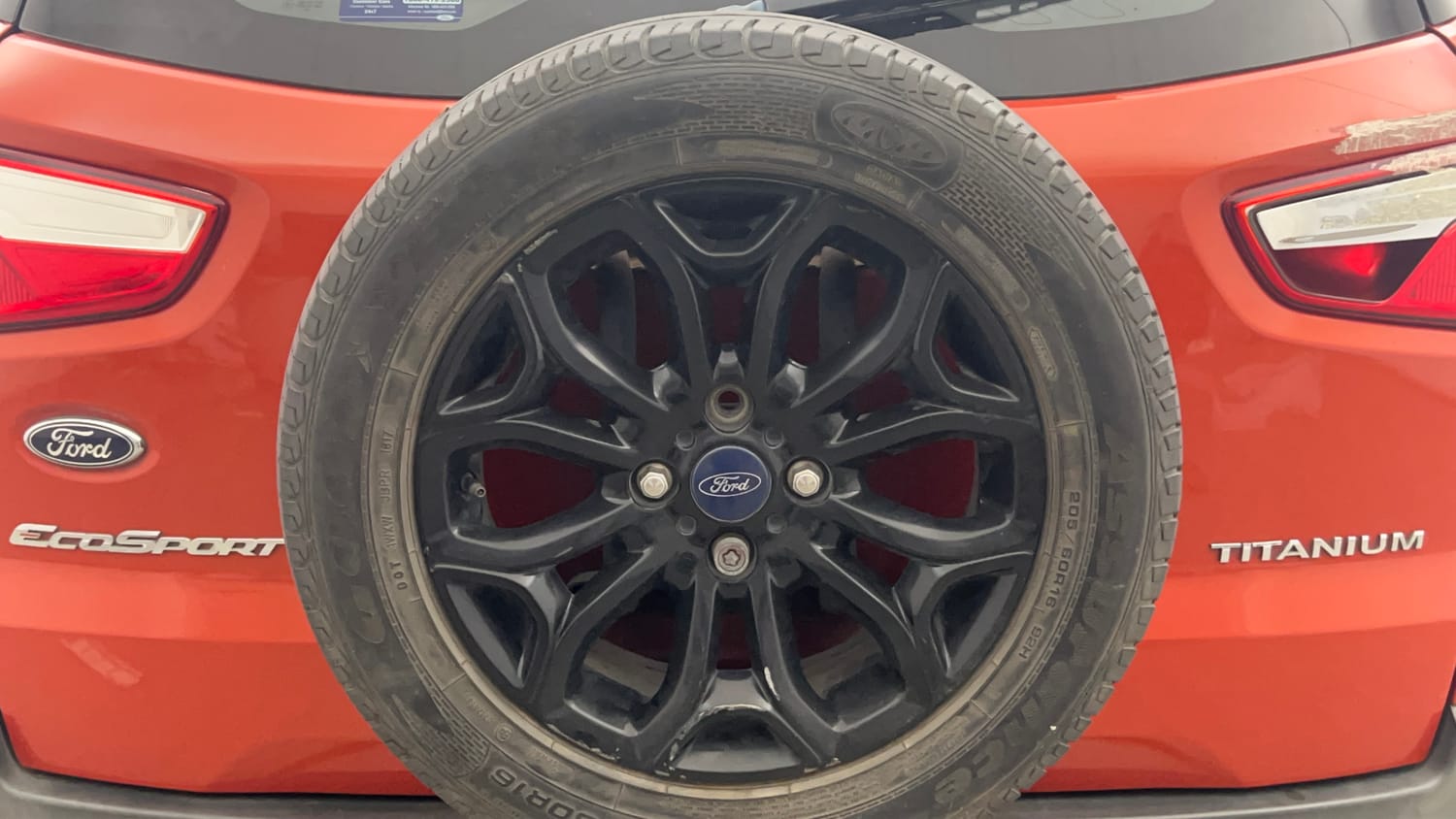 Used 2017 Ford EcoSport Titanium 1.5L Ti-VCT AT Petrol Automatic tyres SPARE TYRE VIEW