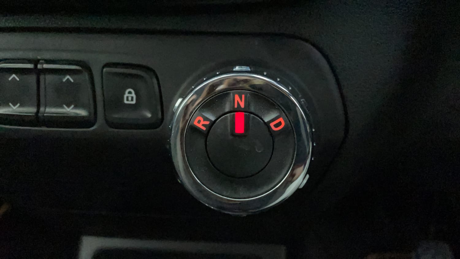 Used 2018 Renault Kwid 1.0 RXT AMT Opt Petrol Automatic interior GEAR  KNOB VIEW