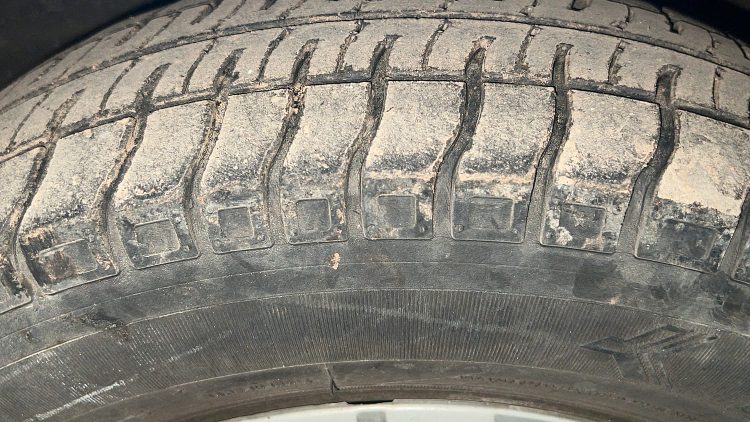 Used 2018 Maruti Suzuki Alto 800 VXi Petrol Manual tyres LEFT FRONT TYRE TREAD VIEW