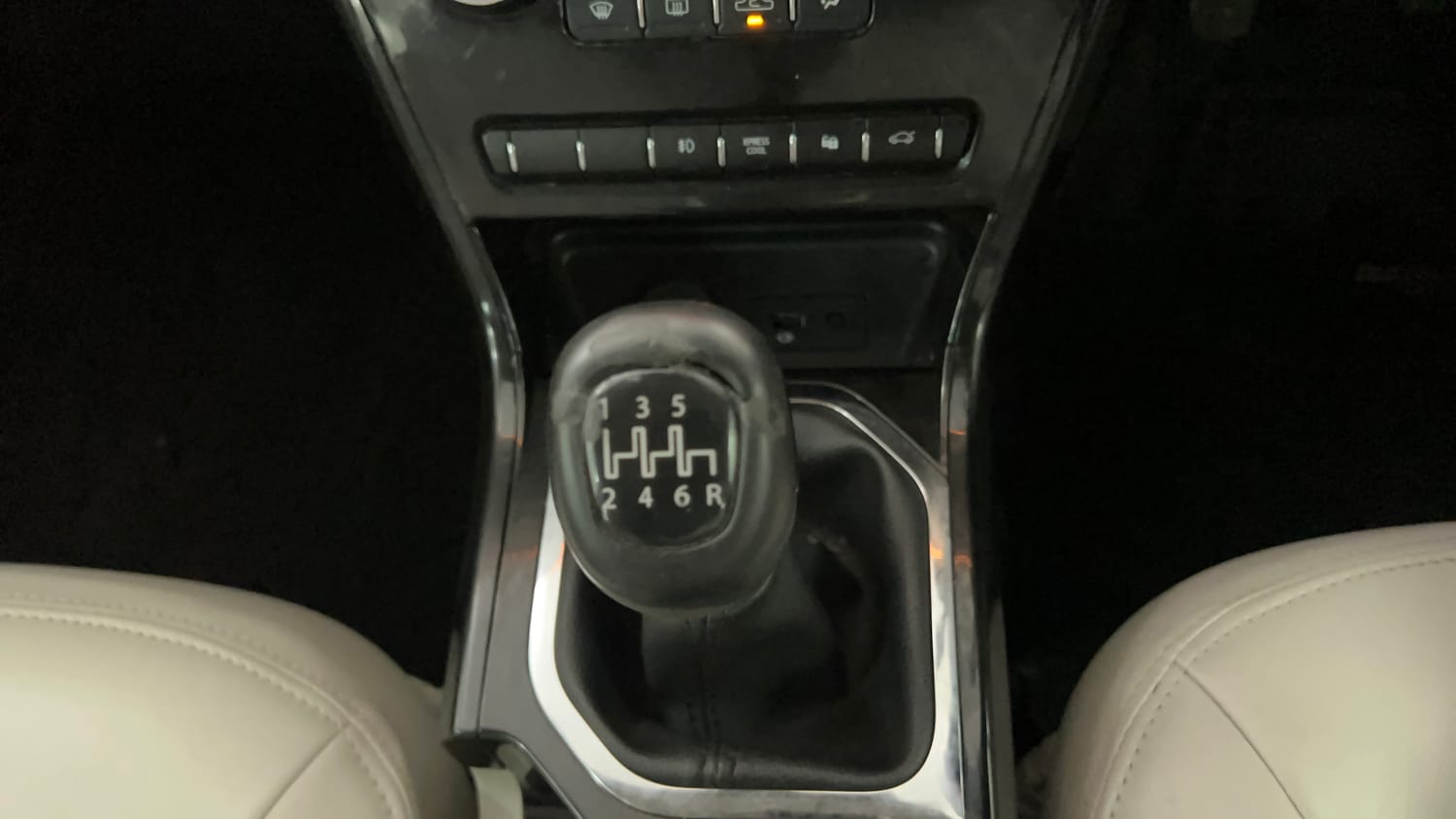 Used 2021 Tata Nexon XZ Plus (O) Petrol Manual interior GEAR  KNOB VIEW