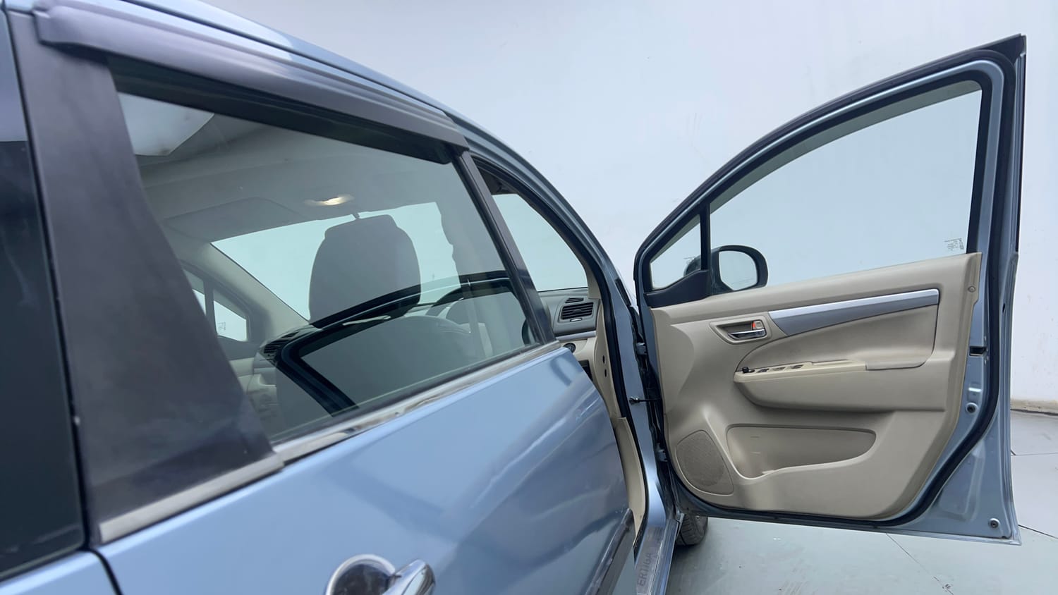 Used 2016 Maruti Suzuki Ertiga ZDI + SHVS Diesel Manual interior RIGHT FRONT DOOR OPEN VIEW