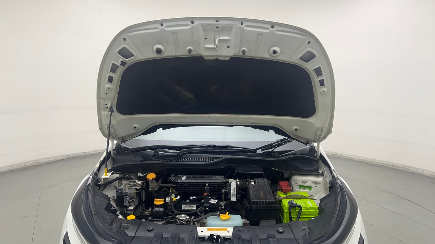 Used 2023 Tata Altroz XM Petrol Petrol Manual engine ENGINE & BONNET OPEN FRONT VIEW