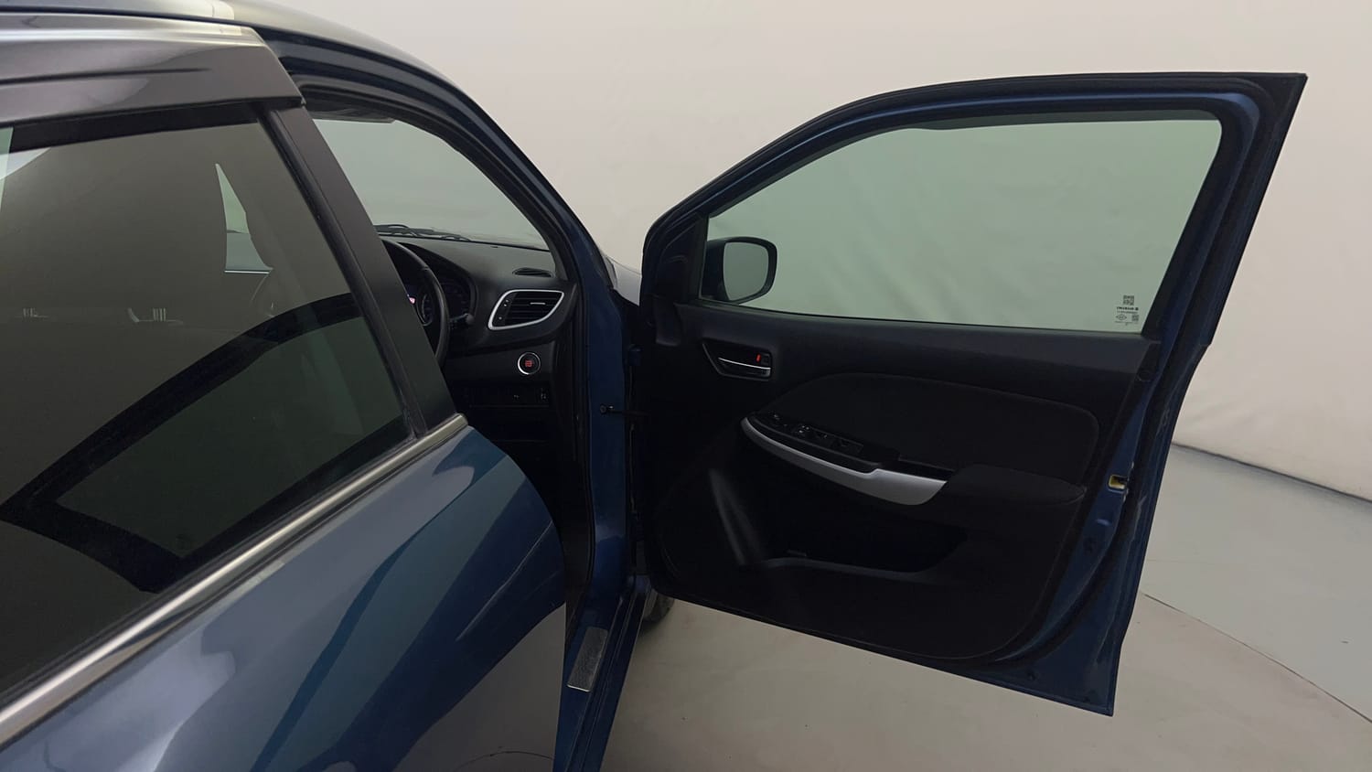 Used 2018 Maruti Suzuki Baleno Alpha 1.2 Petrol Manual interior RIGHT FRONT DOOR OPEN VIEW