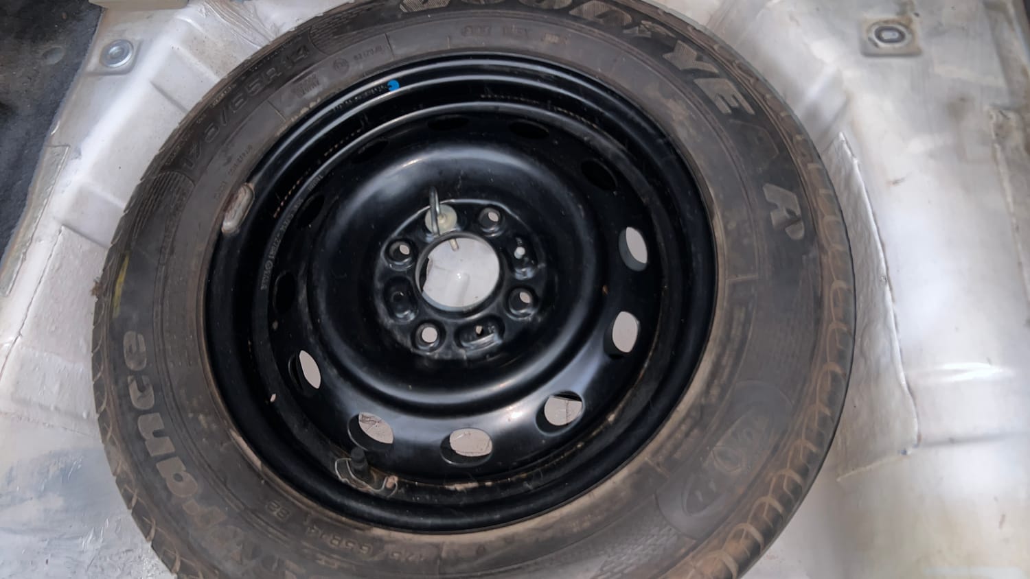 Used 2016 Tata Tiago Revotron XT Petrol Manual tyres SPARE TYRE VIEW
