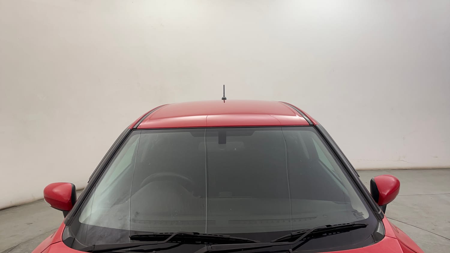 Used 2019 Maruti Suzuki Baleno Alpha 1.2 AT Petrol Automatic exterior FRONT WINDSHIELD VIEW