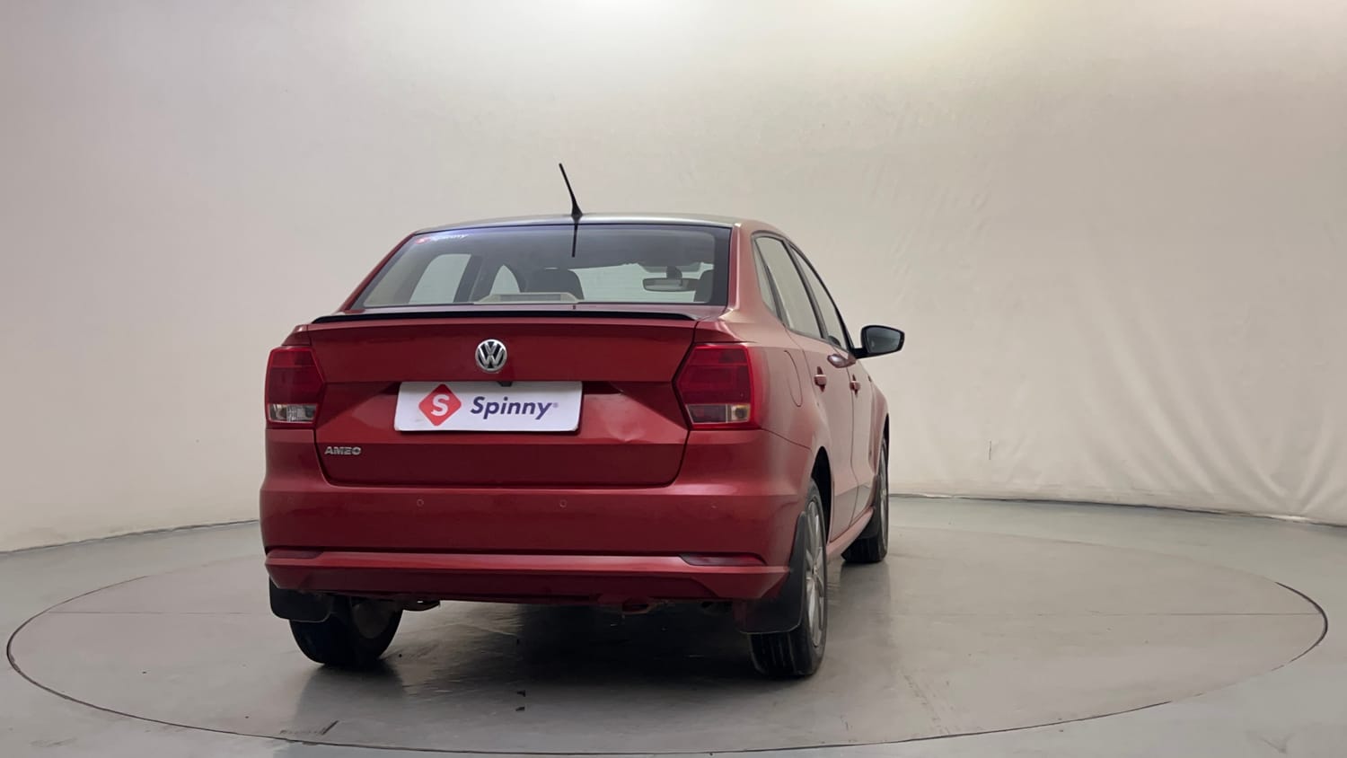 Used 2019 Volkswagen Ameo Highline Plus 1.0L (P) 16 Alloy Petrol Manual exterior RIGHT REAR CORNER VIEW