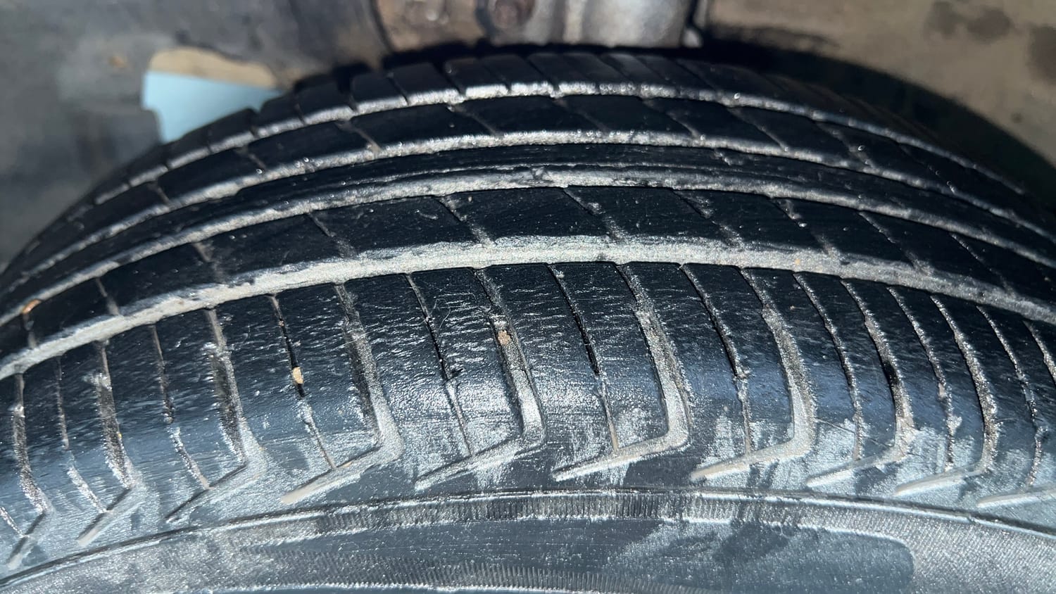 Used 2020 Maruti Suzuki Wagon R LXi 1.0 CNG Cng Manual tyres LEFT FRONT TYRE TREAD VIEW