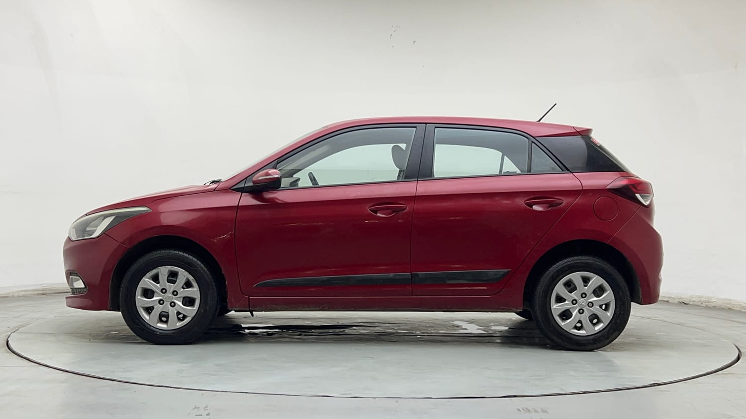 Used 2015 Hyundai Elite i20 Sportz 1.2 Petrol Manual exterior LEFT SIDE VIEW