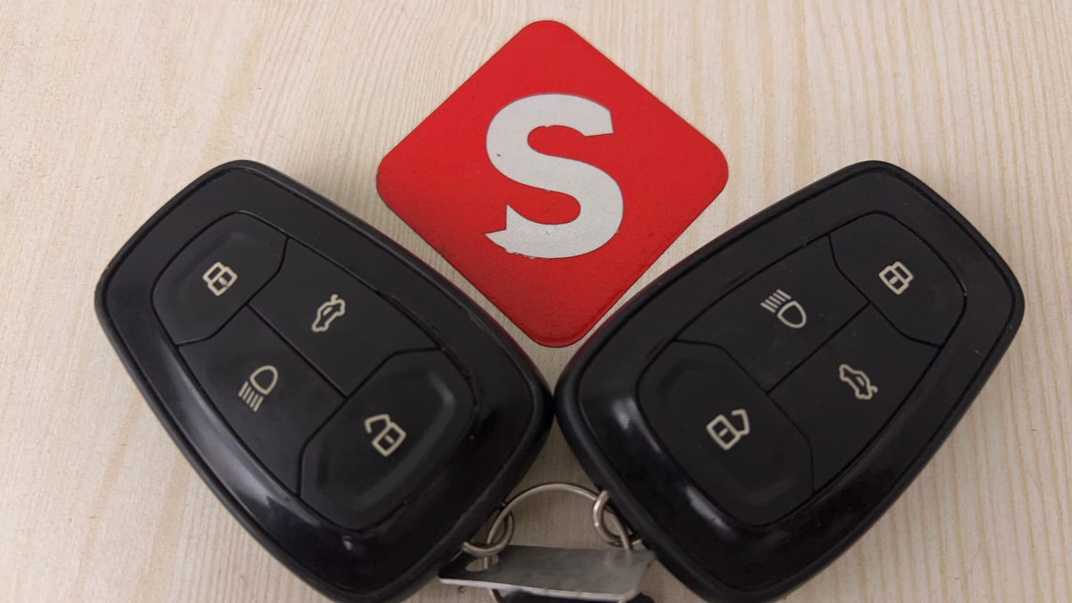 Used 2018 Tata Nexon XZ Plus Petrol Manual extra CAR KEY VIEW