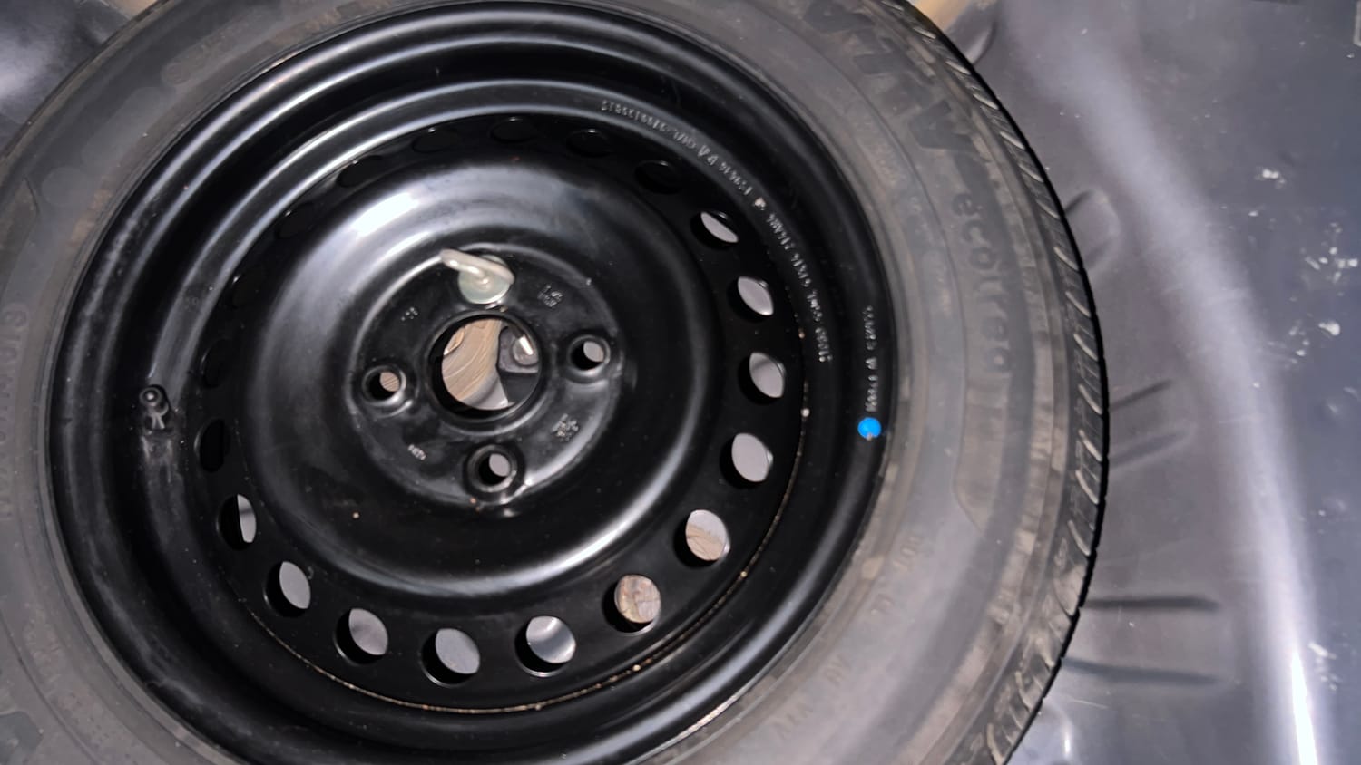 Used 2020 Maruti Suzuki S-Presso VXi (O) AMT Petrol Automatic tyres SPARE TYRE VIEW
