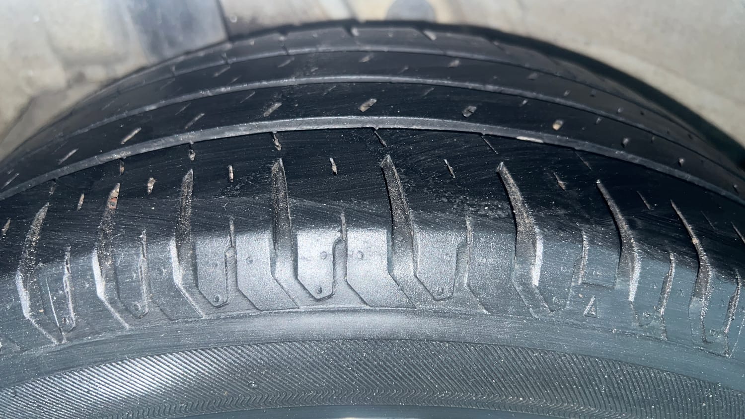 Used 2019 Hyundai Verna SX 1.6 VTVT Petrol Manual tyres RIGHT REAR TYRE TREAD VIEW