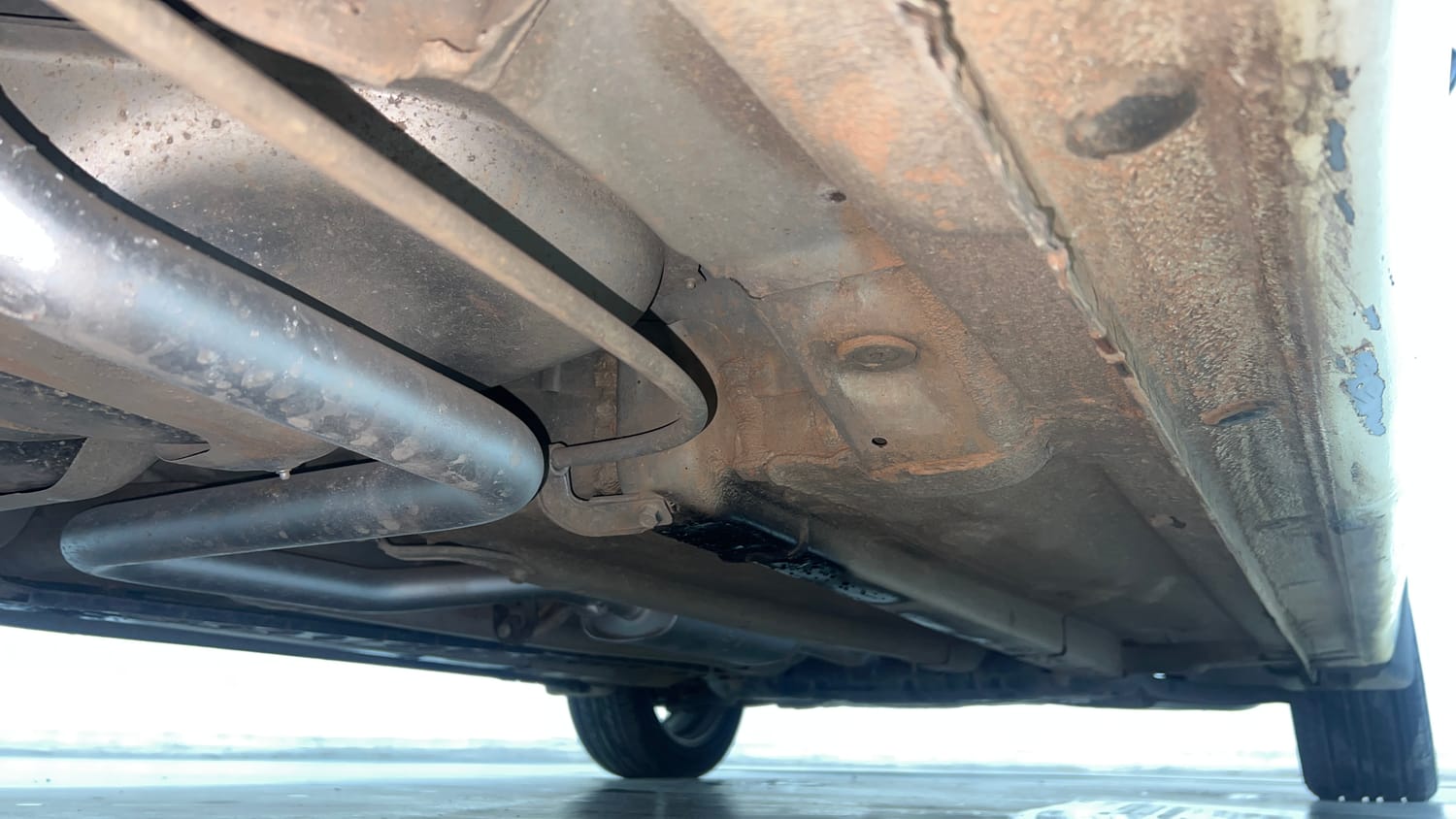 Used 2019 Hyundai Verna SX 1.6 VTVT Petrol Manual extra REAR RIGHT UNDERBODY VIEW