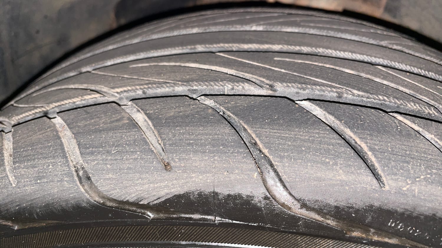 Used 2019 Ford Freestyle Titanium 1.2 Ti-VCT Petrol Manual tyres RIGHT FRONT TYRE TREAD VIEW