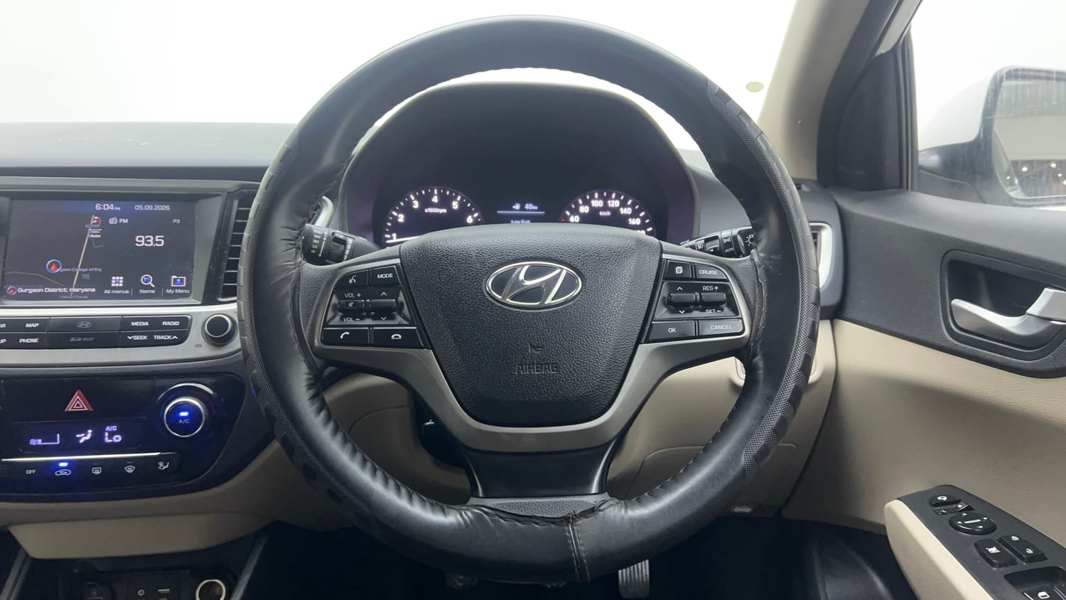 Used 2019 Hyundai Verna SX 1.6 VTVT Petrol Manual interior STEERING VIEW
