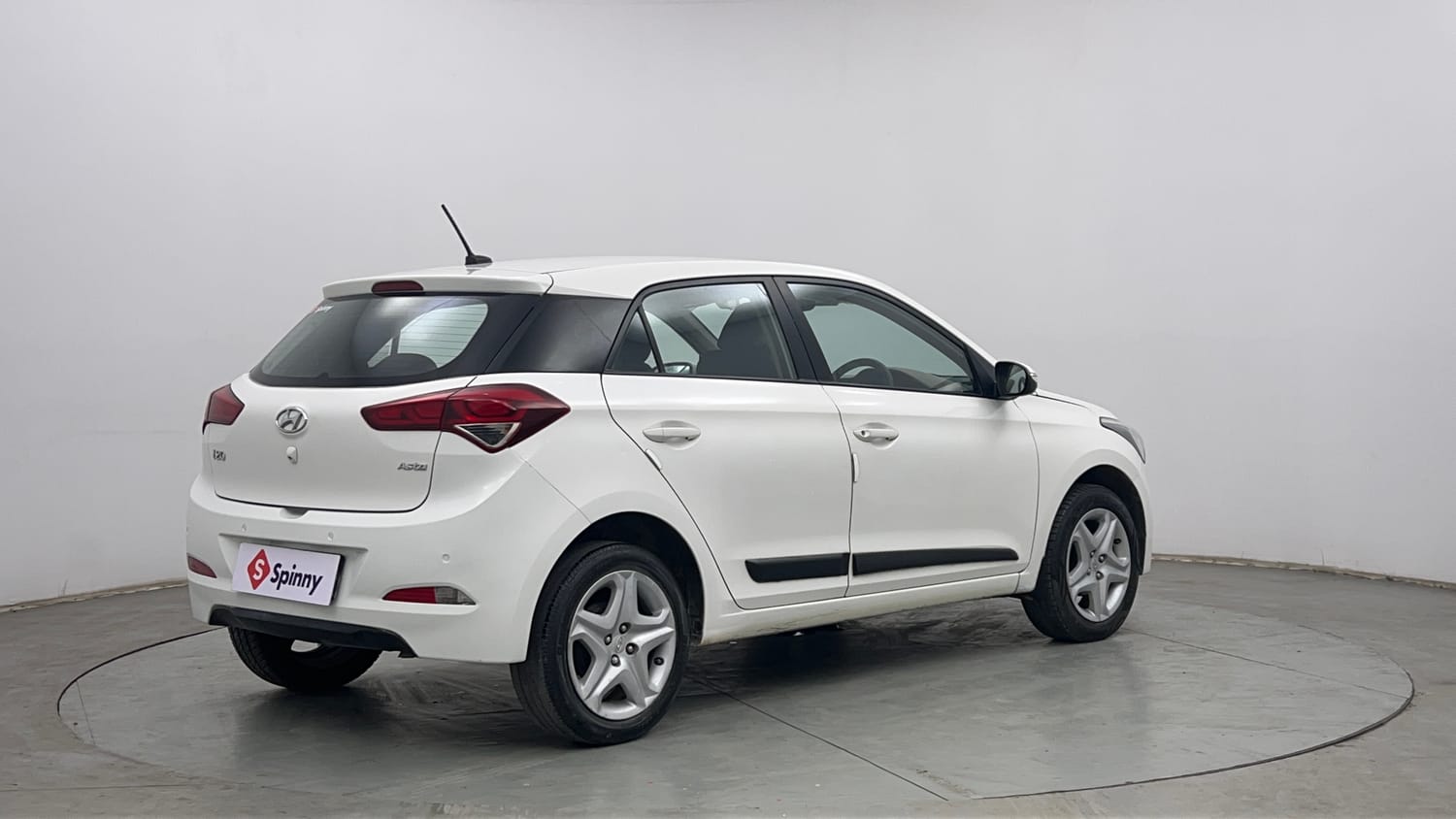 Used 2017 Hyundai Elite i20 Asta 1.2 Petrol Manual exterior RIGHT REAR CORNER VIEW