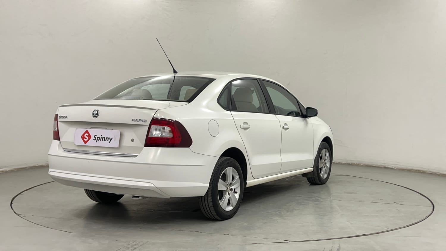 Used 2018 Skoda Rapid Style 1.6 MPI Petrol Manual exterior RIGHT REAR CORNER VIEW