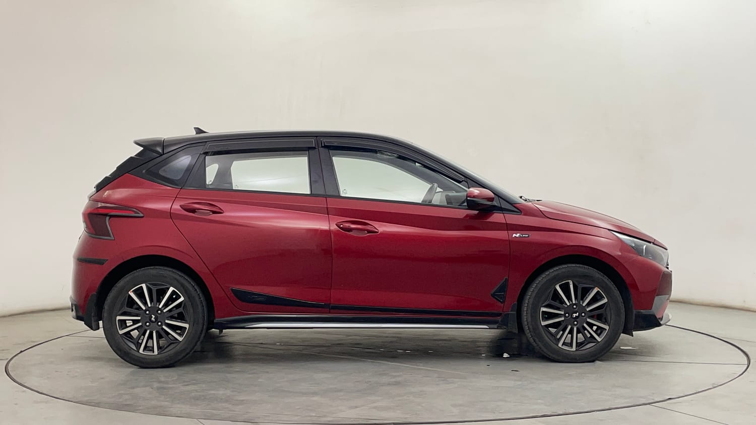 Used 2022 Hyundai i20 N Line N8 1.0 Turbo DCT Dual Tone Petrol Automatic exterior RIGHT SIDE VIEW