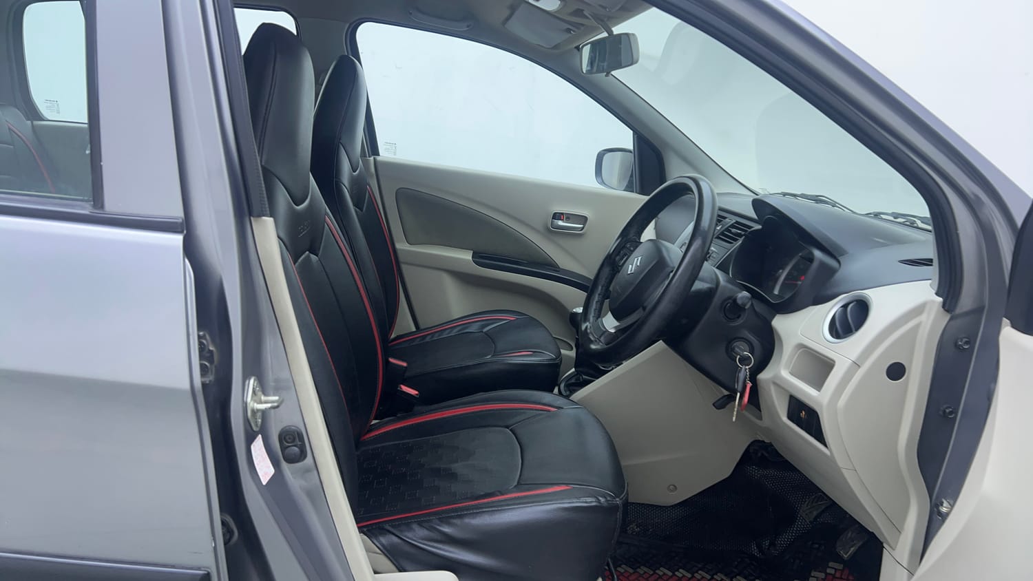 Used 2020 Maruti Suzuki Celerio ZXi Petrol Manual interior RIGHT SIDE FRONT DOOR CABIN VIEW