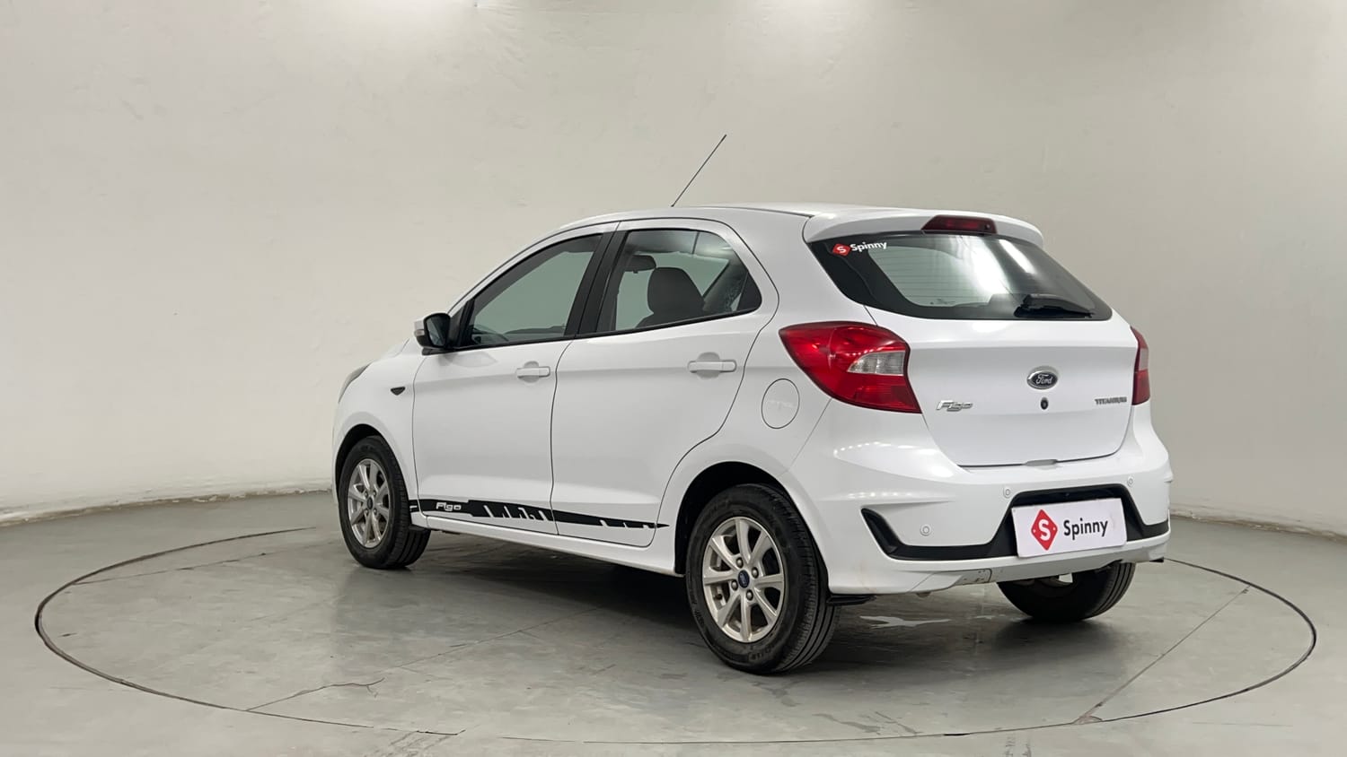 Used 2019 Ford Figo Titanium 1.2 Ti-VCT MT Petrol Manual exterior LEFT REAR CORNER VIEW