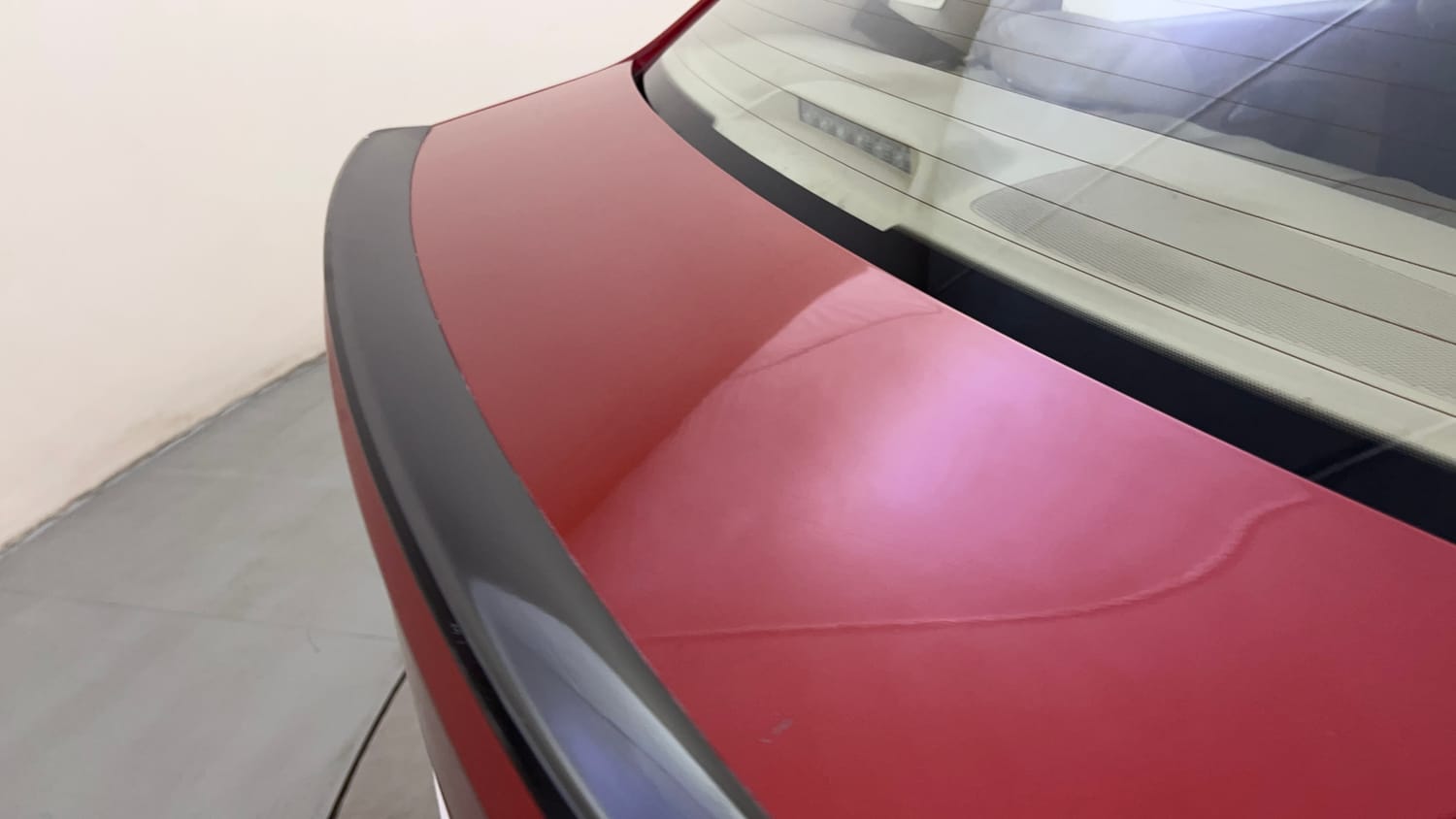 Used 2019 Volkswagen Ameo Highline Plus 1.0L (P) 16 Alloy Petrol Manual dents MINOR SCRATCH