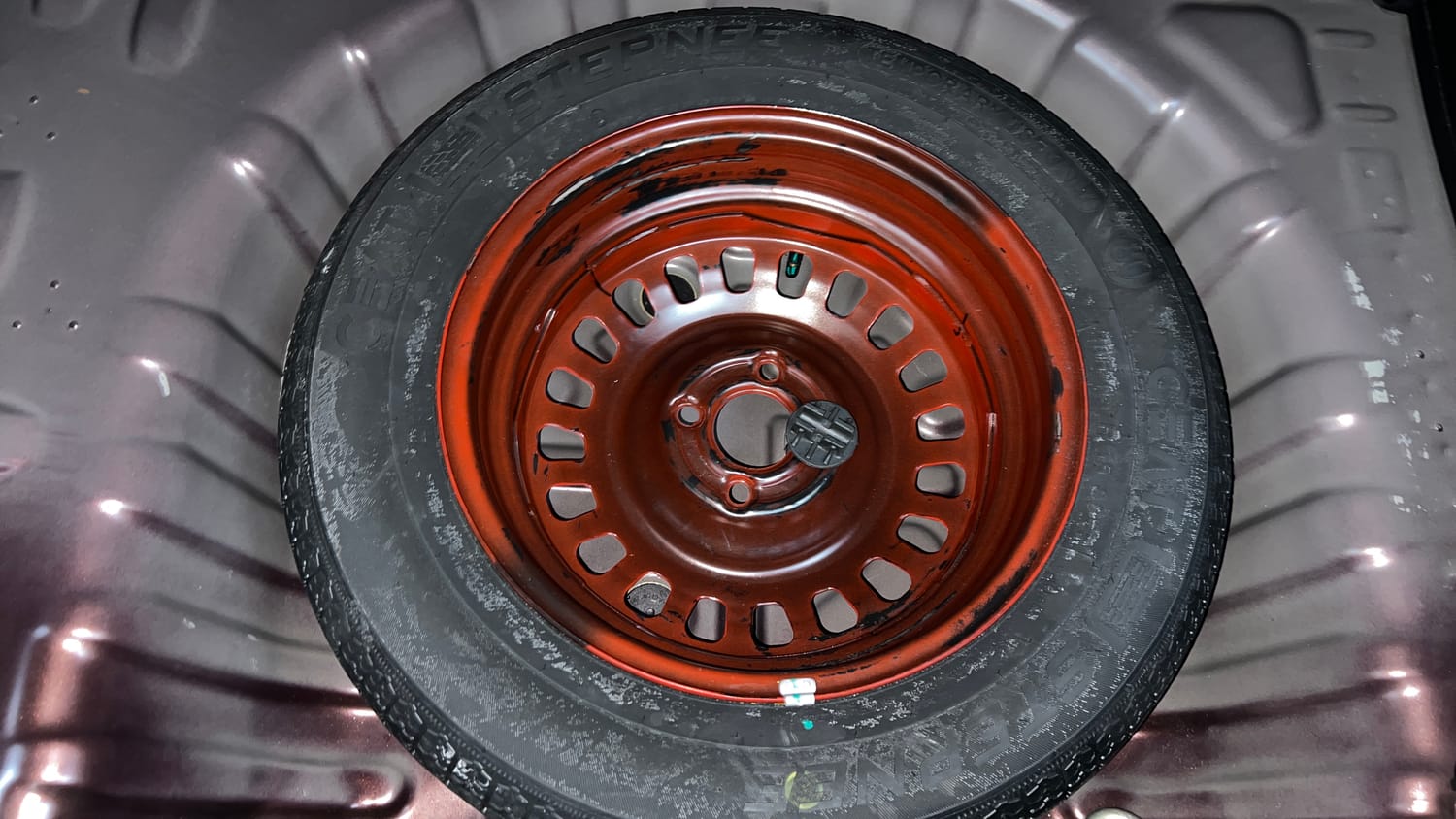Used 2021 Renault Kiger RXT MT Petrol Manual tyres SPARE TYRE VIEW