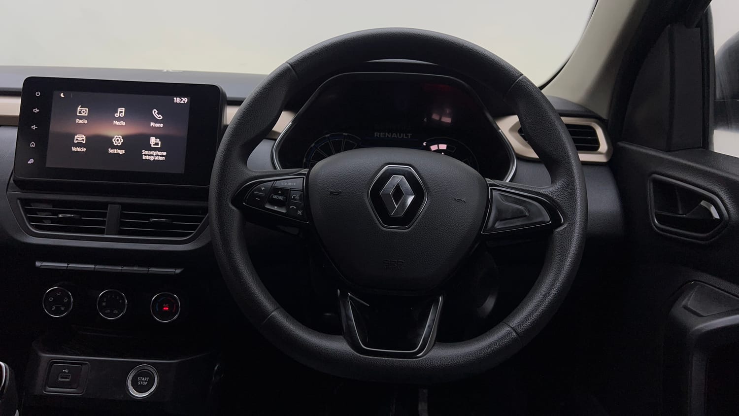 Used 2021 Renault Kiger RXT MT Petrol Manual interior STEERING VIEW