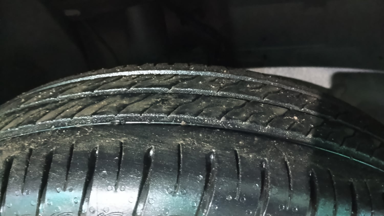Used 2024 Tata Punch Pure iCNG Cng Manual tyres RIGHT FRONT TYRE TREAD VIEW
