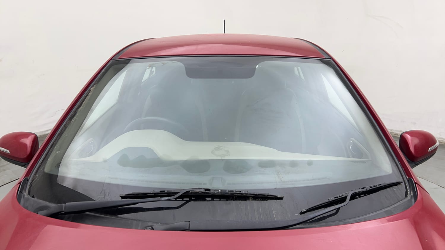 Used 2015 Hyundai Elite i20 Sportz 1.2 Petrol Manual exterior FRONT WINDSHIELD VIEW