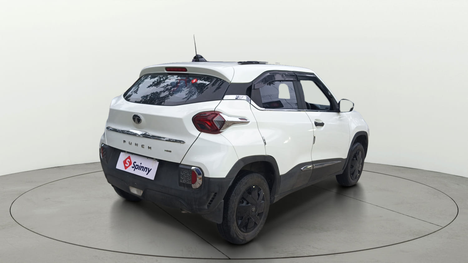 Used 2024 Tata Punch Pure iCNG Cng Manual exterior RIGHT REAR CORNER VIEW