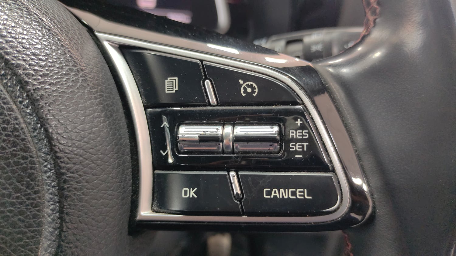 Used 2020 Kia Sonet GTX Plus 1.5 AT Diesel Automatic top_features Cruise control
