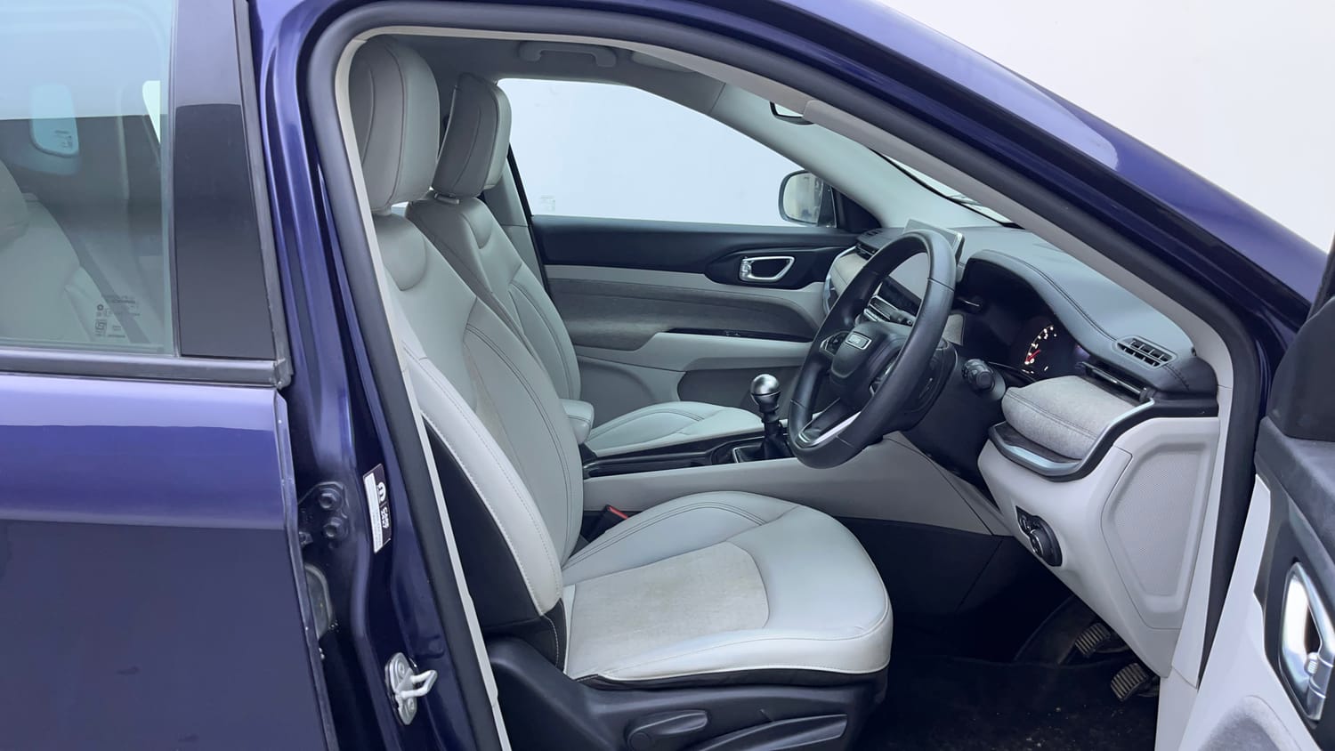 Used 2021 Jeep Compass Longitude (O) 2.0 Diesel Diesel Manual interior RIGHT SIDE FRONT DOOR CABIN VIEW