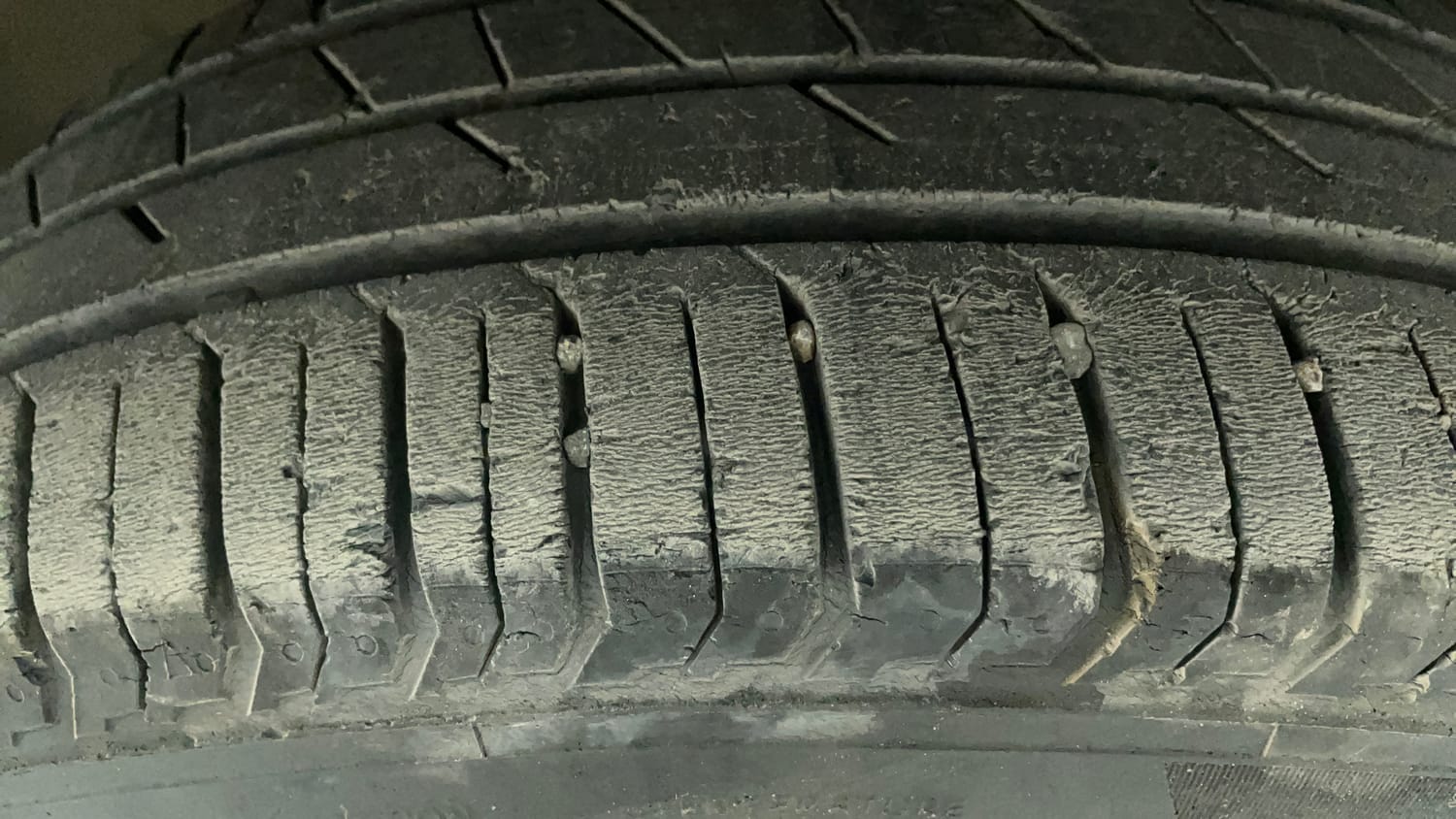 Used 2023 Tata Punch Accomplished AMT Petrol Automatic tyres LEFT FRONT TYRE TREAD VIEW