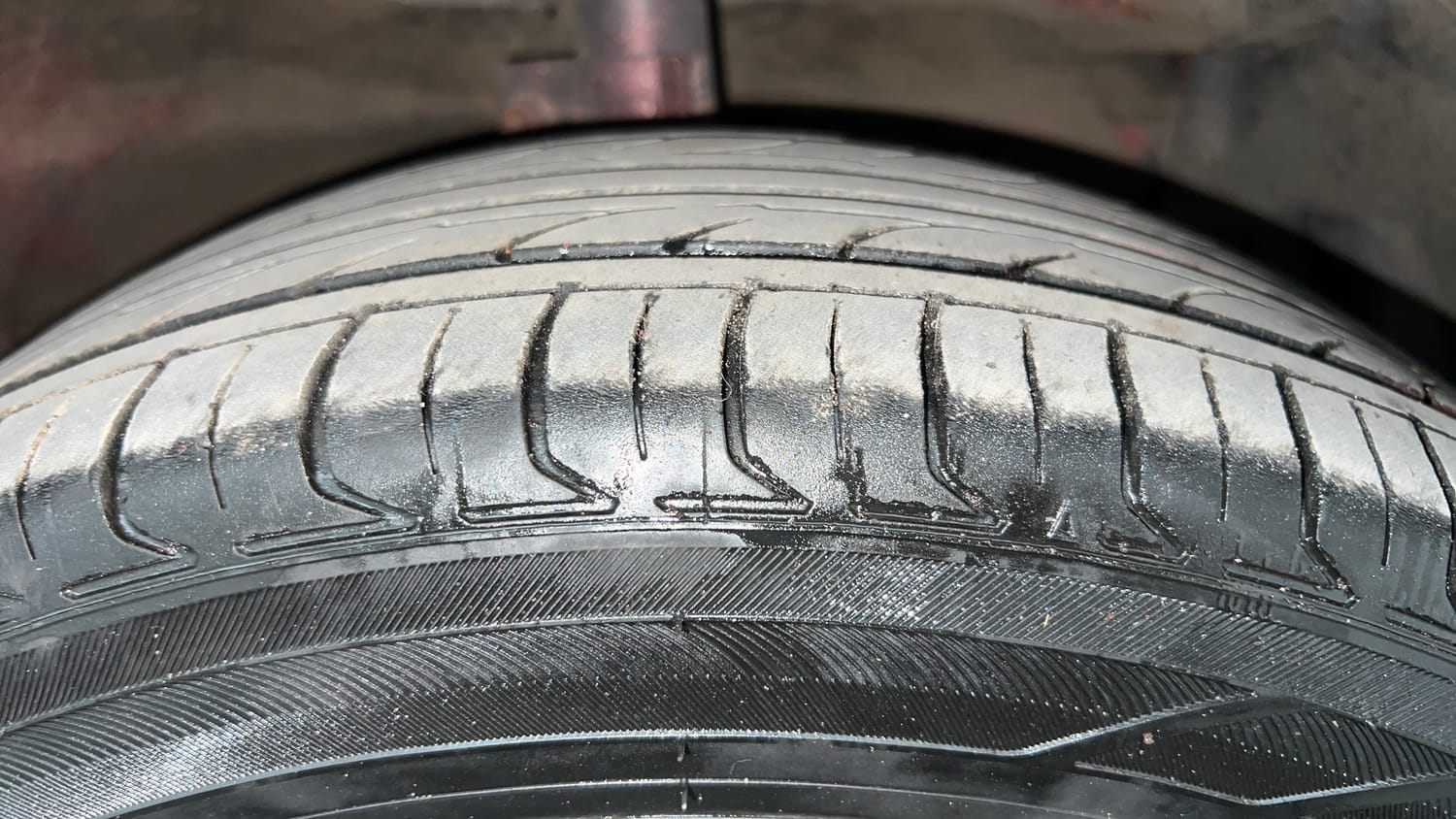 Used 2023 Maruti Suzuki Ciaz Zeta 1.5 Petrol Manual tyres RIGHT FRONT TYRE TREAD VIEW