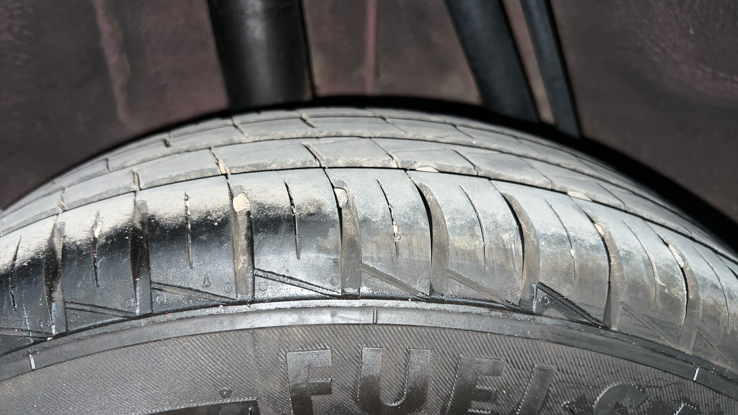 Used 2024 Renault Kwid CLIMBER 1.0 AMT Petrol Automatic tyres RIGHT REAR TYRE TREAD VIEW