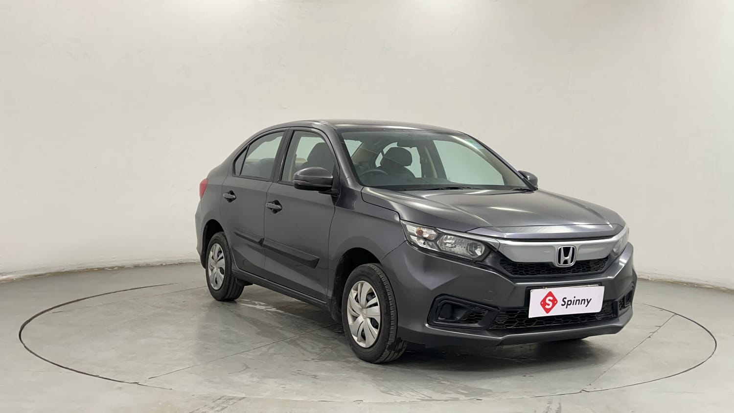 Used 2018 Honda Amaze 1.2 S CVT Petrol Petrol Automatic exterior RIGHT FRONT CORNER VIEW