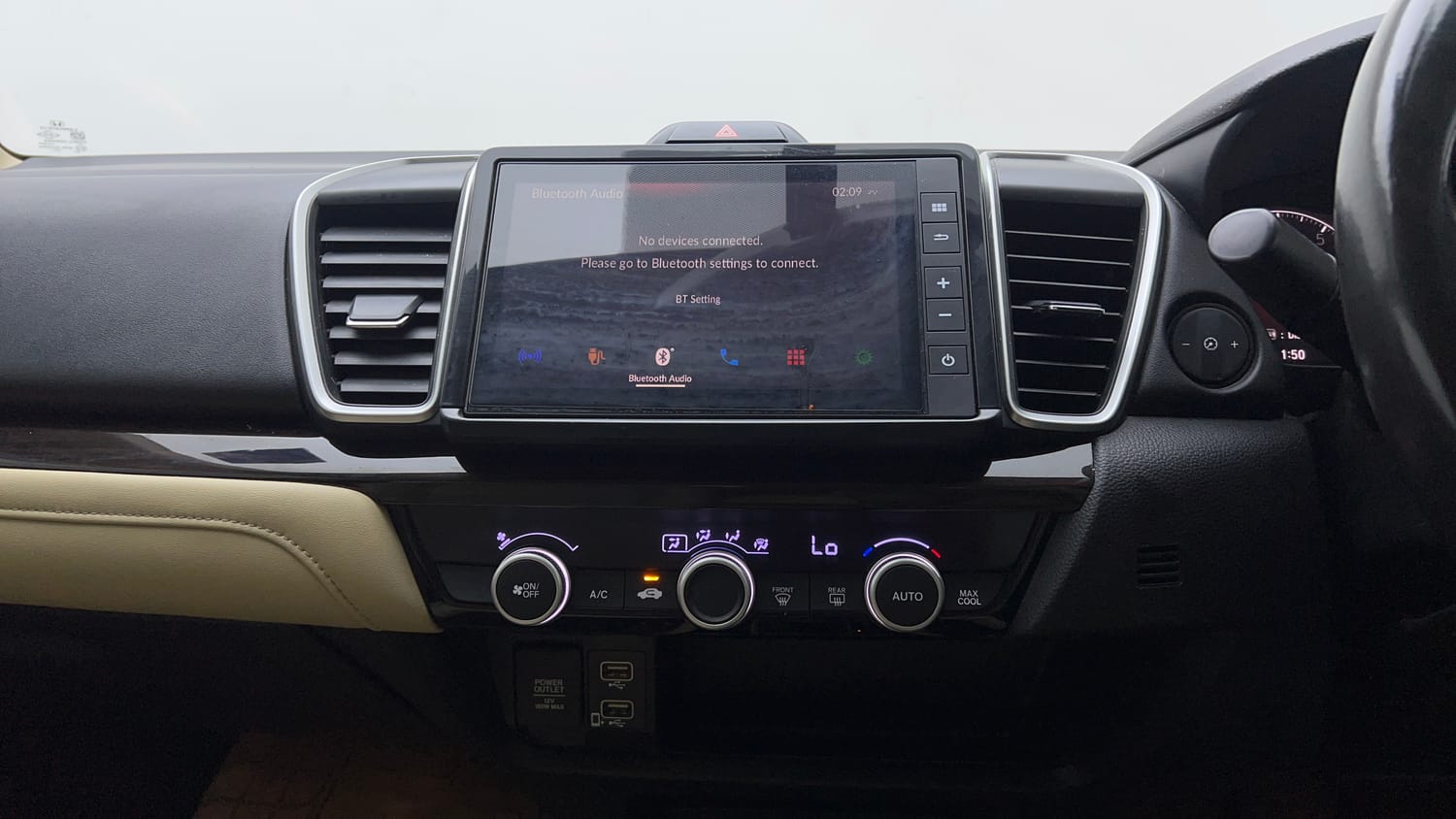 Used 2022 Honda City ZX CVT Petrol Petrol Automatic interior MUSIC SYSTEM & AC CONTROL VIEW