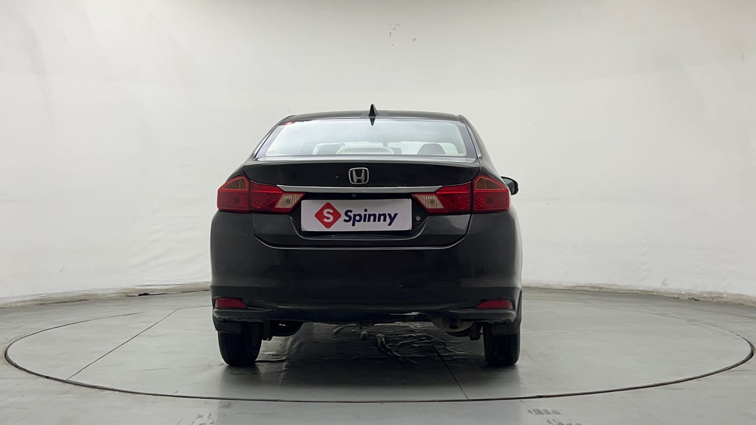 Used 2015 Honda City V Petrol Manual exterior BACK VIEW
