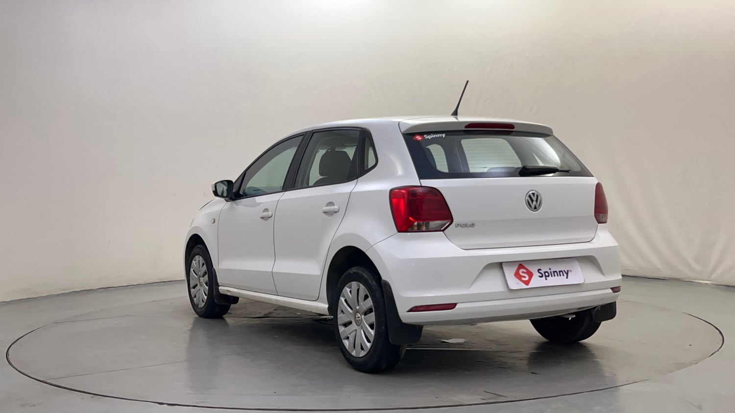 Used 2015 Volkswagen Polo Comfortline 1.2L (P) Petrol Manual exterior LEFT REAR CORNER VIEW
