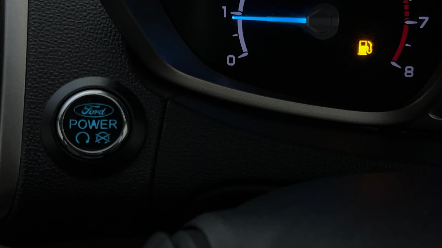 Used 2016 Ford EcoSport Titanium 1.5L Ti-VCT AT Petrol Automatic top_features Keyless start