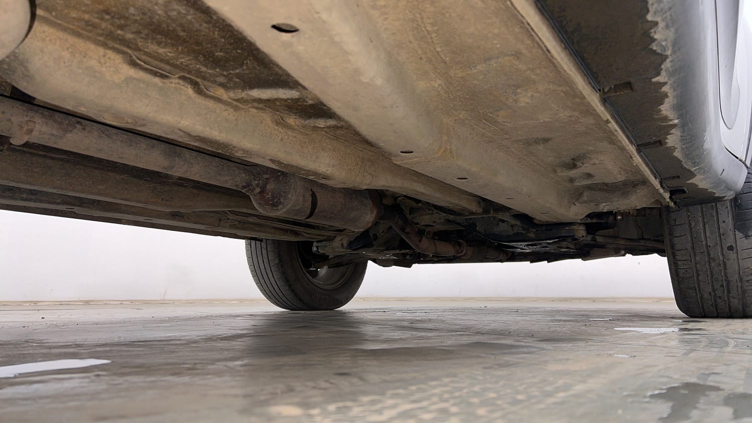 Used 2018 Tata Nexon XZ Plus Petrol Manual extra REAR RIGHT UNDERBODY VIEW