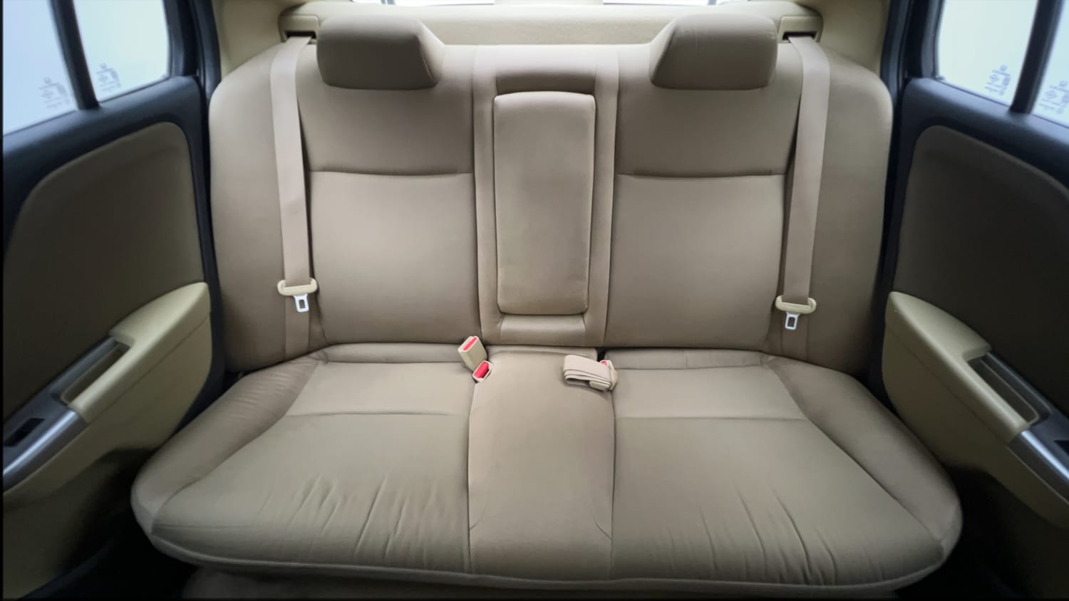 Used 2015 Honda City V Petrol Manual interior REAR SEAT CONDITION VIEW